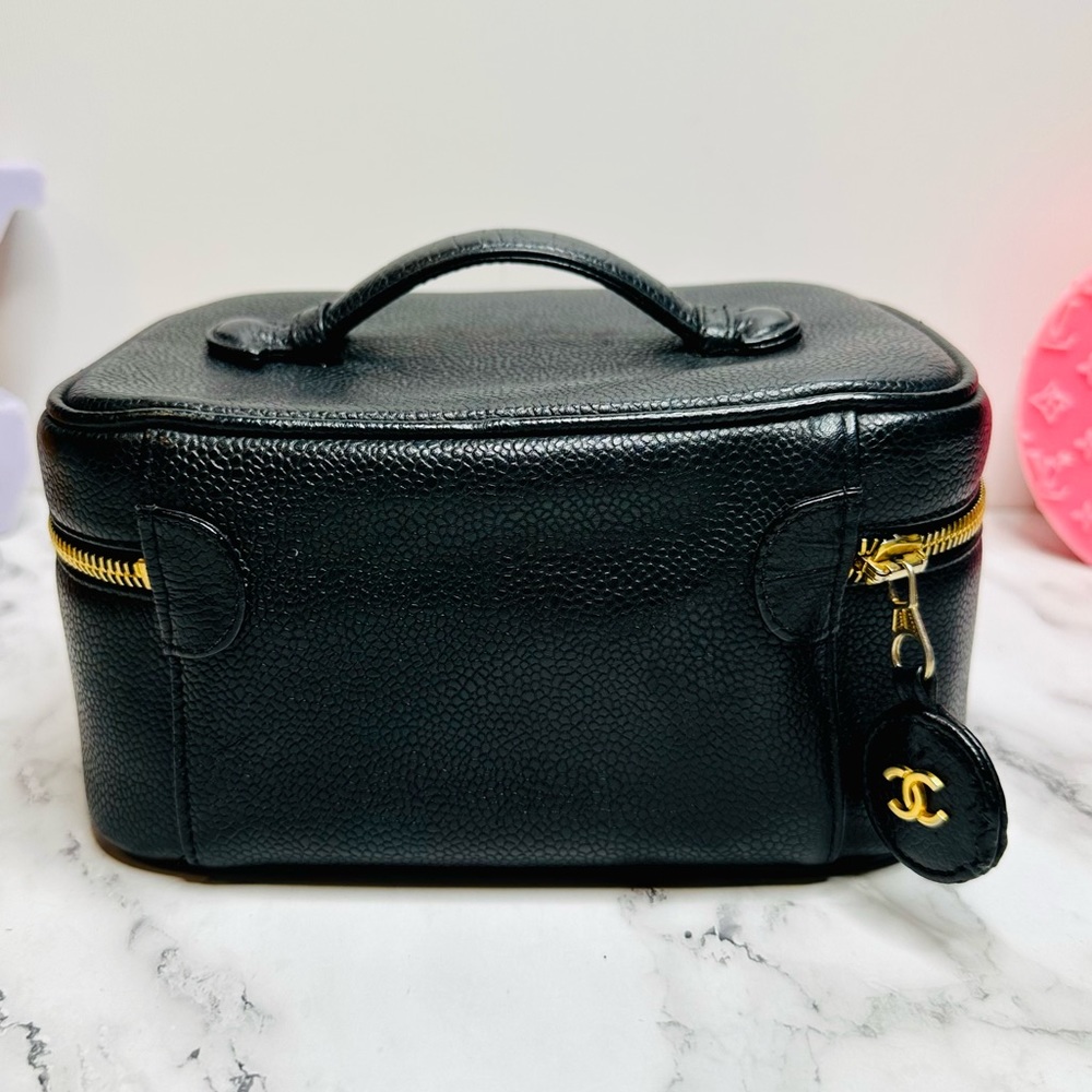 EUC Vintage CHANEL Black Caviar Leather CC Vanity Case Bag - Picture 7 of 16